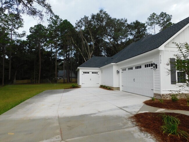 Photo - Grove Point Beauty