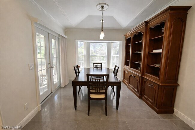 Photo - 1440 Graham Cir