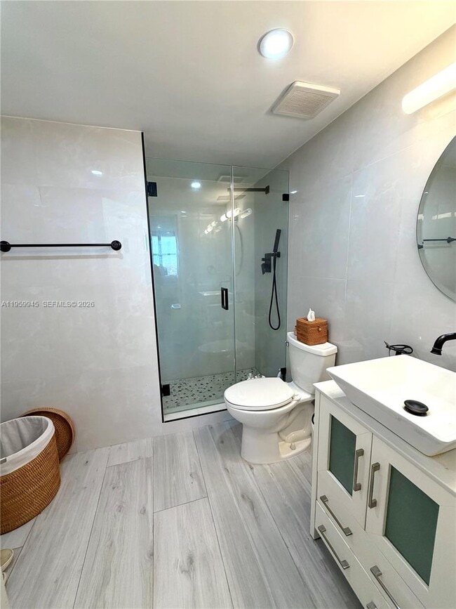 Photo - 7441 Wayne Ave Unidad 15J