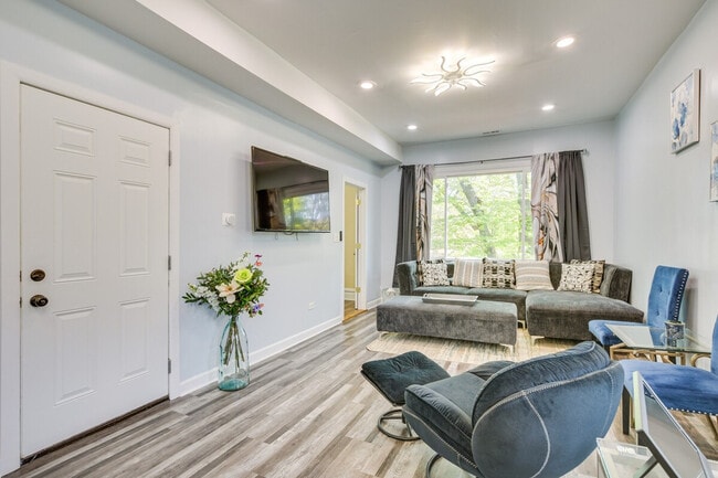 Photo - 7638 S Drexel Ave Unit ID1306739P