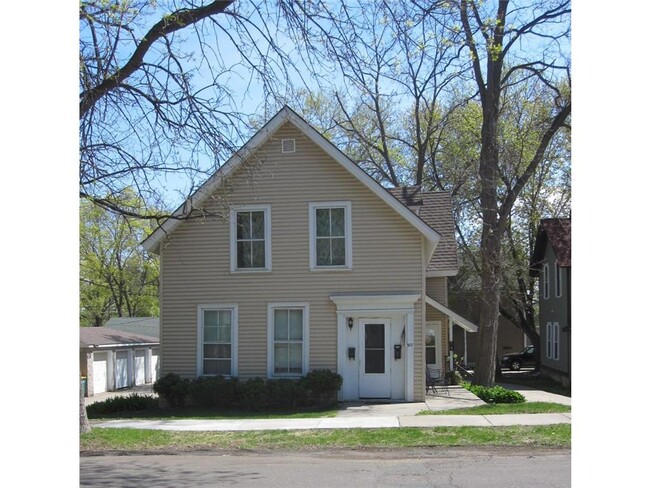 Photo - 517 2nd St S Townhome