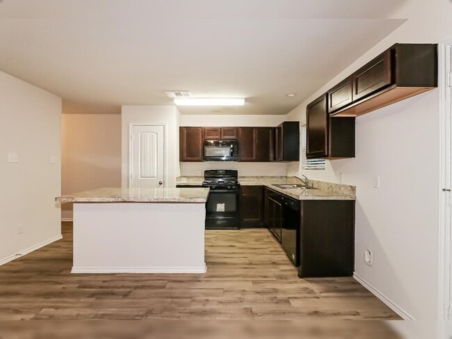 Photo - 16906 Andrew Nook Ln