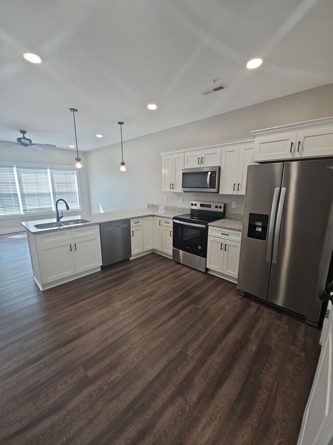 Photo - 1646 S Jefferson Ave Unit 1646 S Jefferson Ave