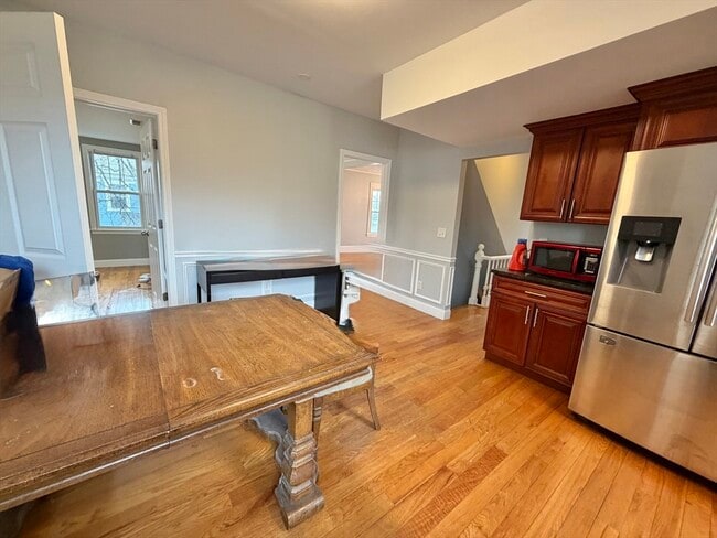 Photo - 786 Moody St