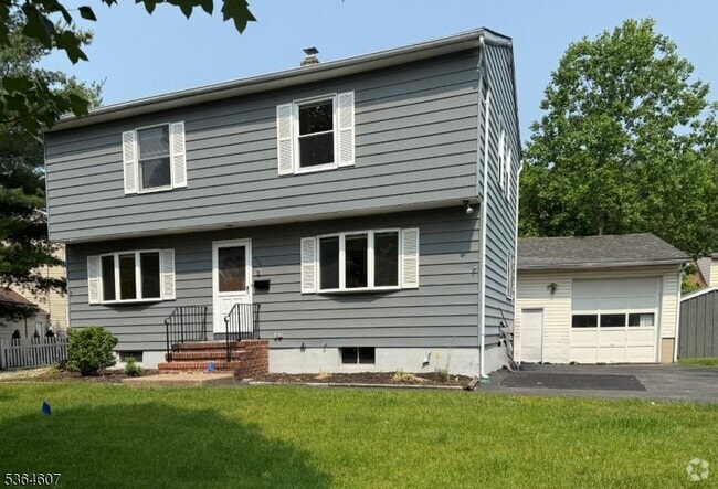 Building Photo - 726 Midwood Rd Rental
