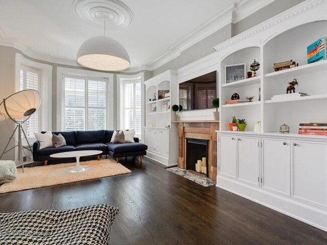 Photo - 1814 N Lincoln Park W