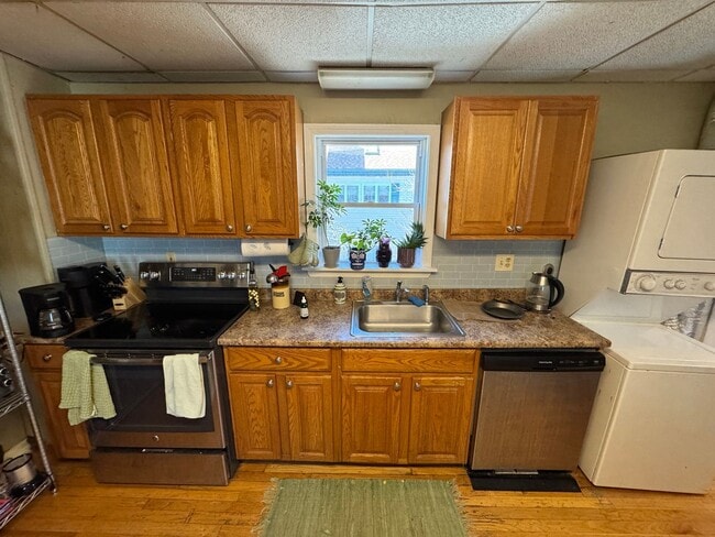 Photo - 735 Somerville Ave Unit Apartment #3