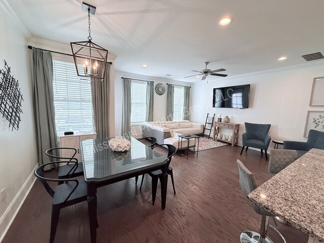 Photo - 102 Farm View Dr