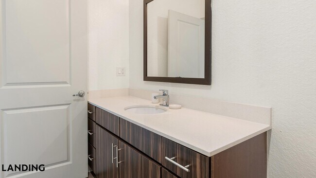 9301 Summit Centre Way Unit 3303