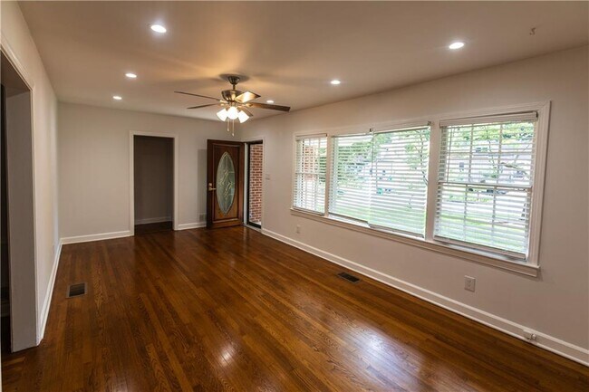 Photo - 1392 Lively Ridge Rd NE
