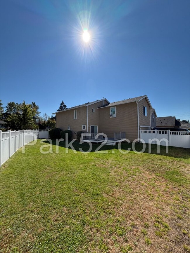2234 Wallace Loop