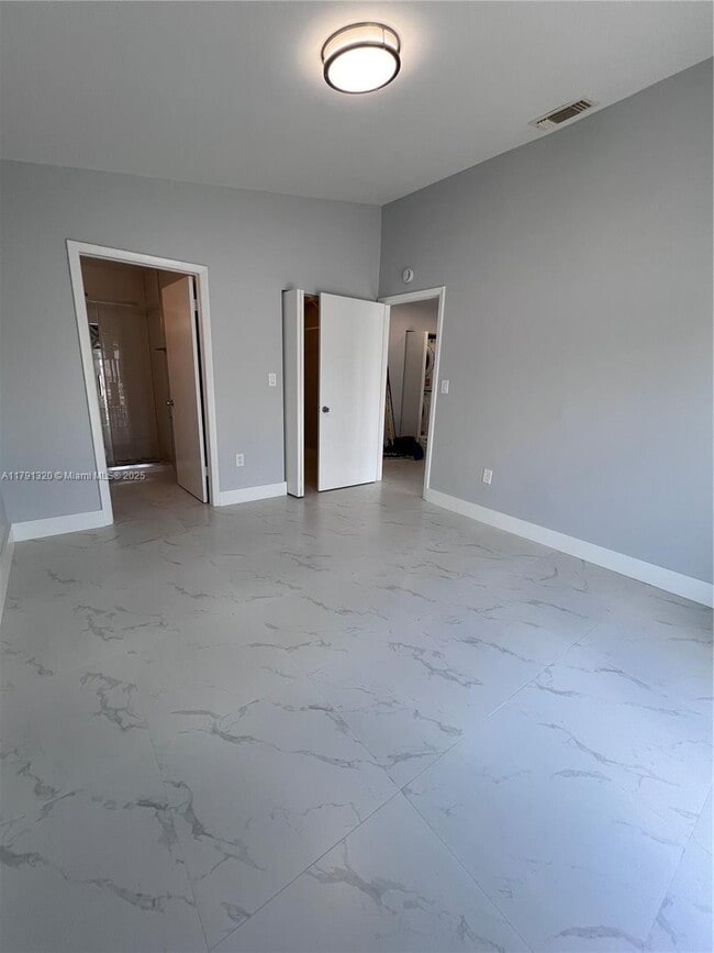 Photo - 2834 W 75th Ter