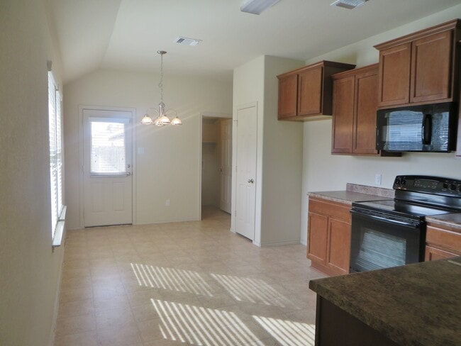 Photo - 3 Bedroom 2 Bathroom Sonterra West Home