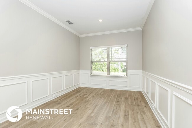 Photo - 2335 Shafer Dr