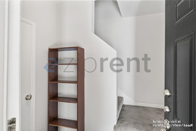 Photo - 334 Dunsmuir Terrace