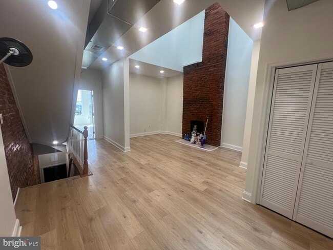 Building Photo - 1324 H St NE Unit 2