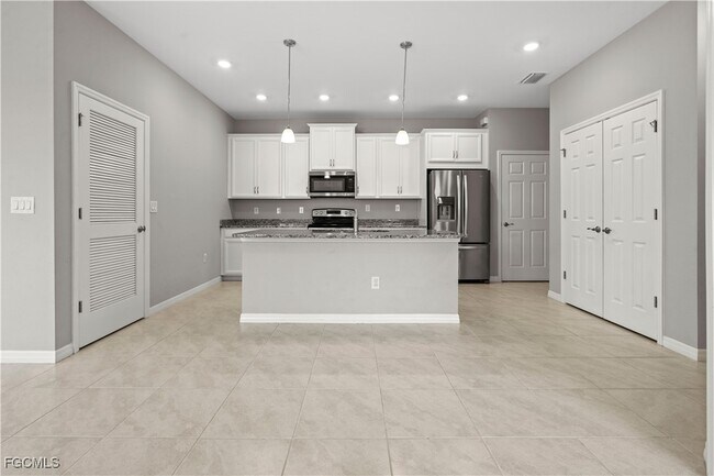 Photo - 4165 Bloomfield St