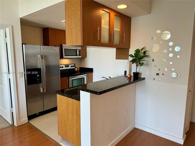 Photo - 601 NE 23rd St Unidad PH04