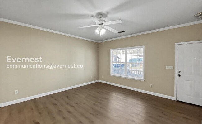 Photo - 505 Spears Ave