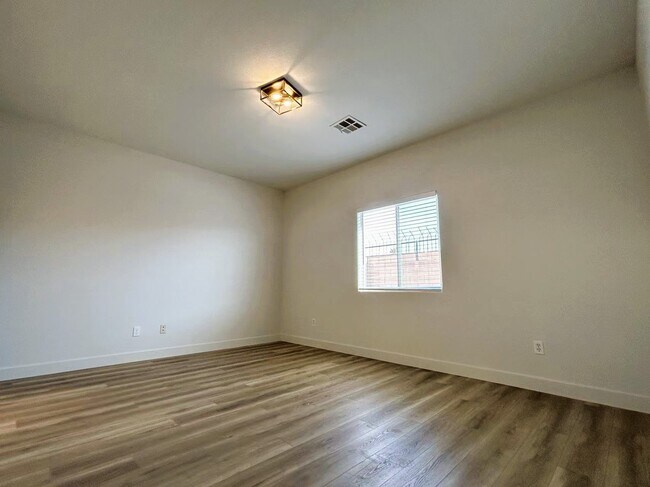 Photo - 2112 Fred Brown Dr