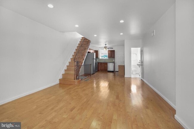 Photo - 2215 S Hicks St