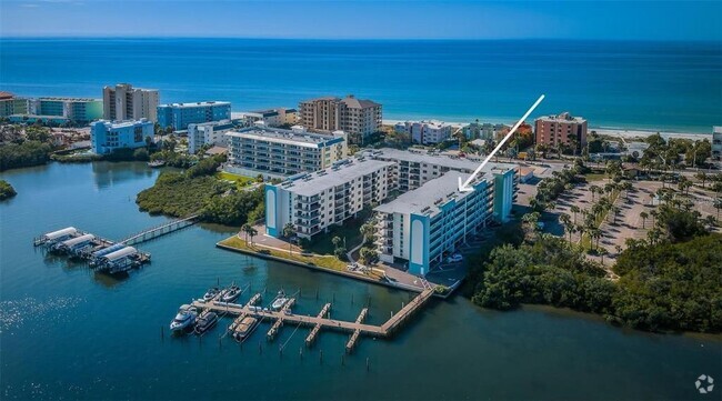 Building Photo - 19531 Gulf Blvd Unit 604 Rental