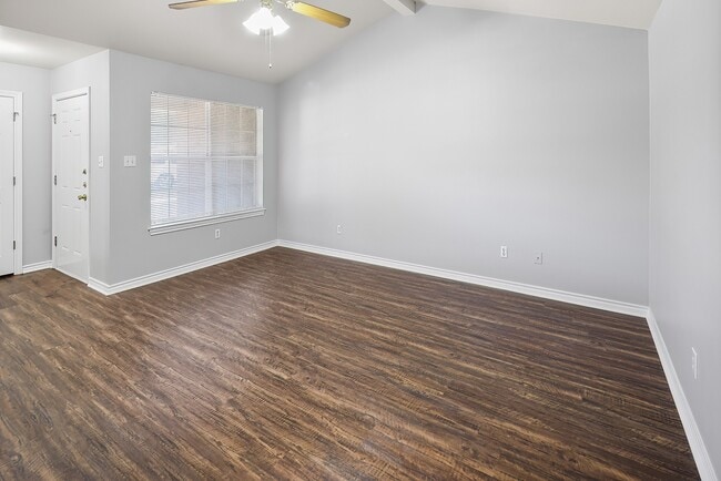 Photo - 2032 Legacy Ln