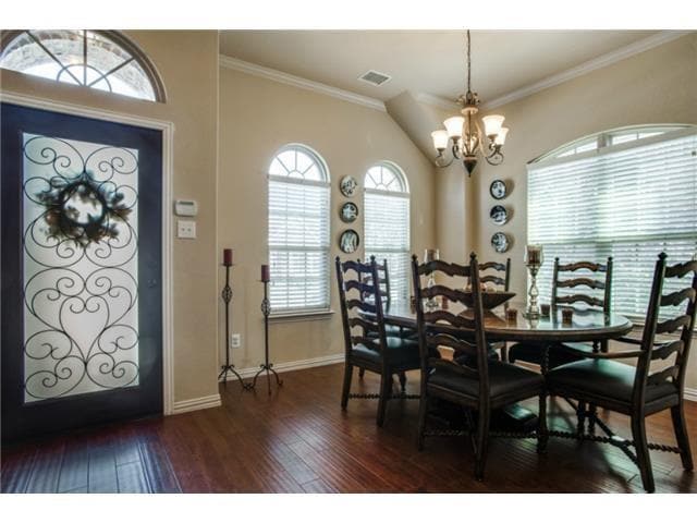 Photo - 5641 Hampshire Dr