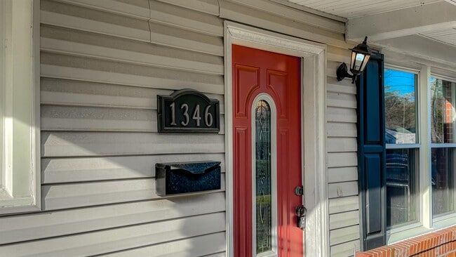 Photo - 1346 Tallwood St