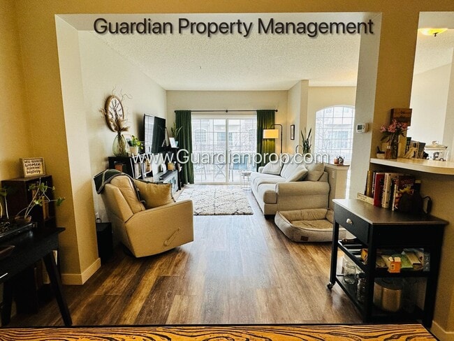 Photo - Minnetonka Town Home, Balcony, Washer/Dryer, Dishwasher, Available June