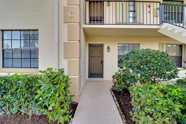 Photo - 1001 Pinecrest Cir Unit C