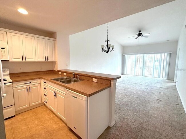 Photo - 5760 Sabal Trace Dr Unidad 202