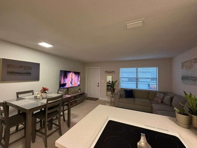 Photo - 1886 41st Ave Unidad 4