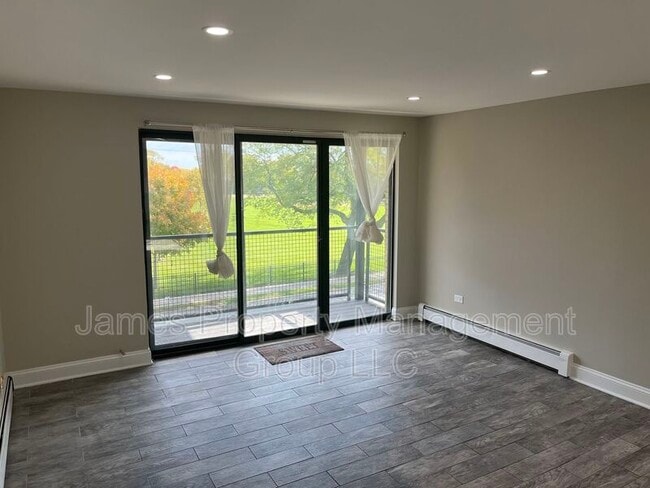 Photo - 3940 N Narragansett Ave