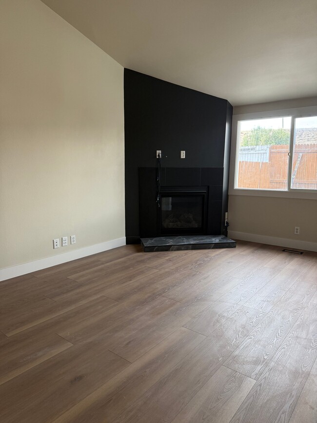 Photo - 2306 W 4130 S