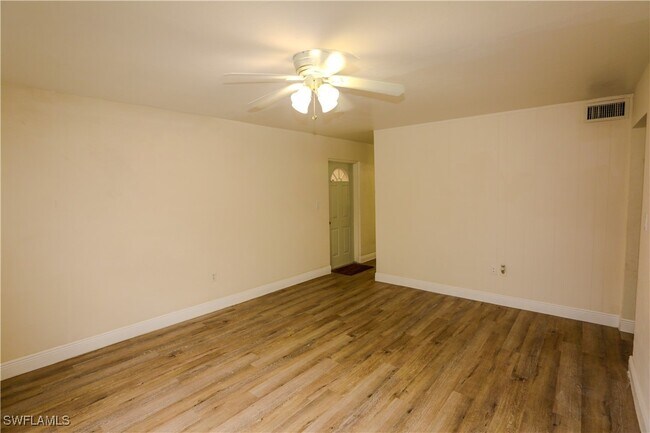 Photo - 2828 Jackson St Unit D8