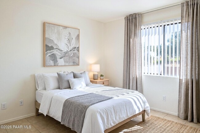 Photo - 352 W Delano St