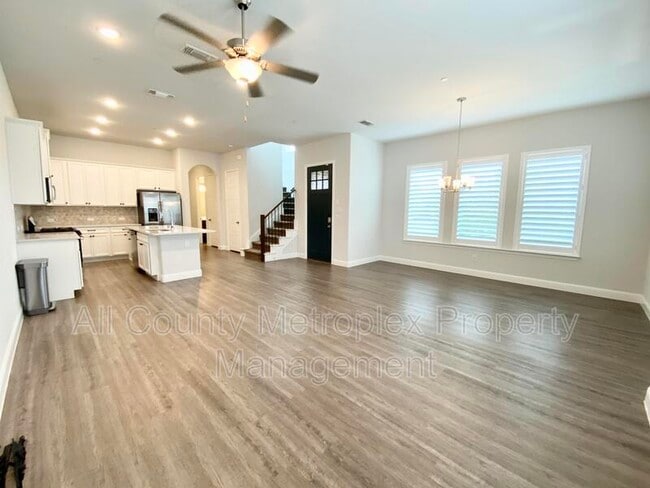 Photo - 6004 Silverado Trl