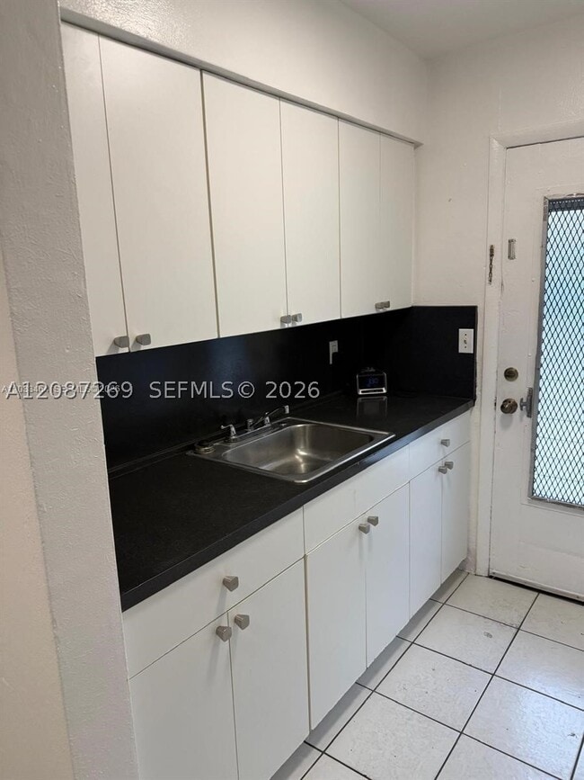 Photo - 16851 NE 18th Ave Unit 106