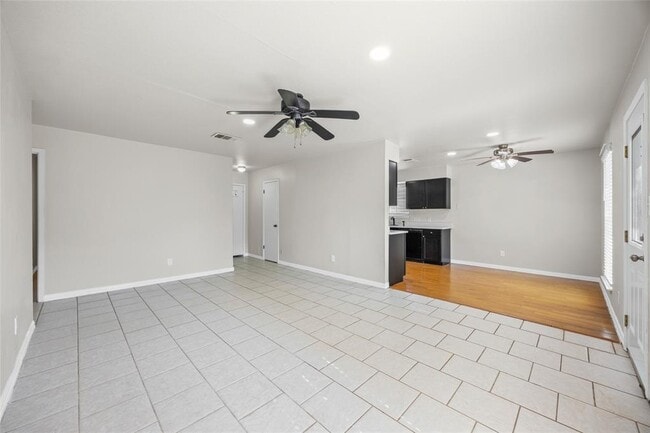 Photo - 1919 Castle Gate Cir