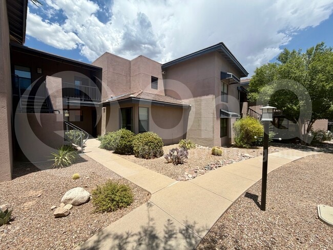Building Photo - 5800 N Kolb Rd