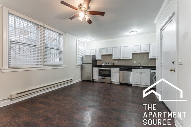 Photo - 3346 N Marshfield Ave