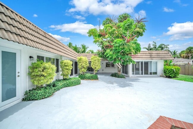 Photo - 1424 SW 13th Dr