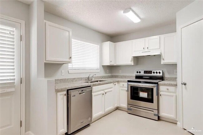 Photo - 10 San Esteban St