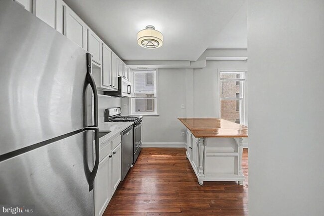 Photo - 1340 Fairmont St NW Unidad 23