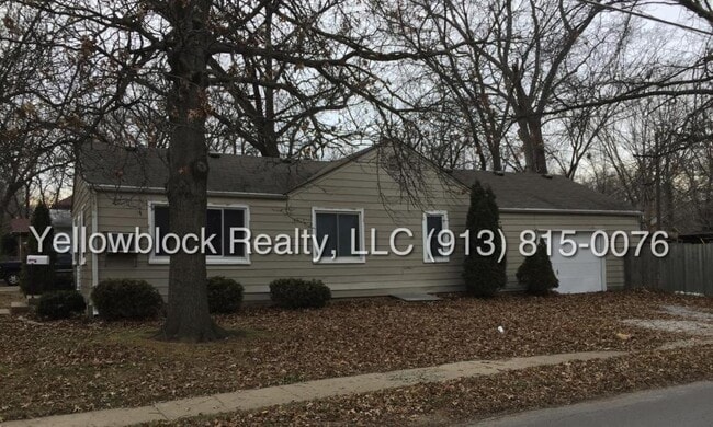 320 E 79th Terrace