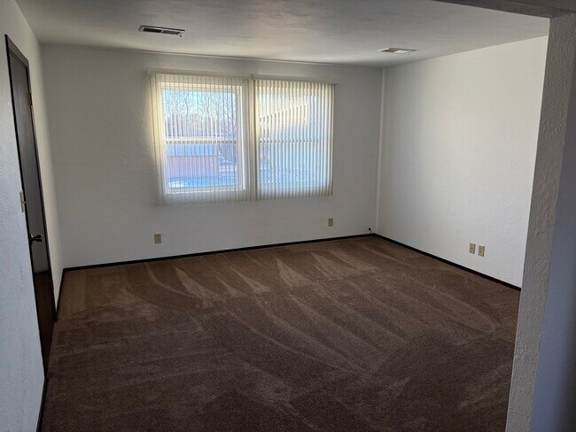 Photo - 2215 Stoneybrook Rd