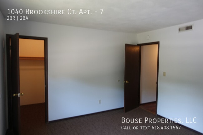 Photo - 1040 Brookshire Ct Unit 7