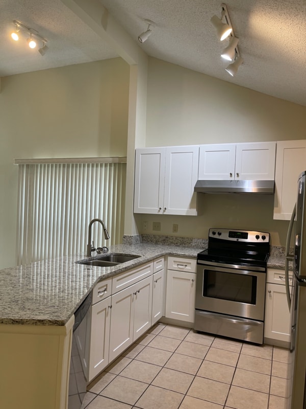 Photo - 3027 Yorktown Cir