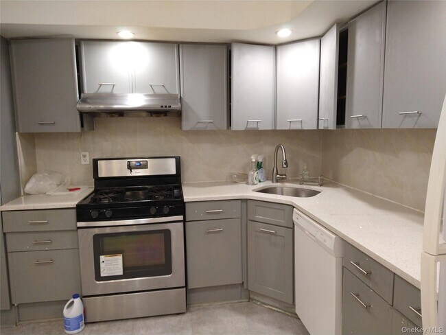 Photo - 71-18 164th St Unit 2132